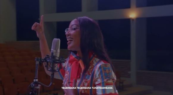 Music Video : Godfrey Steven Ft. Irene Uwoya – Tunategemeana Remix