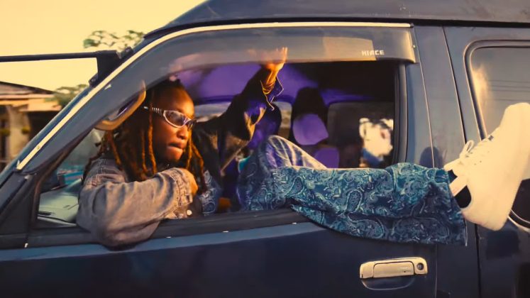 Music Video : Dayoo – Weekend