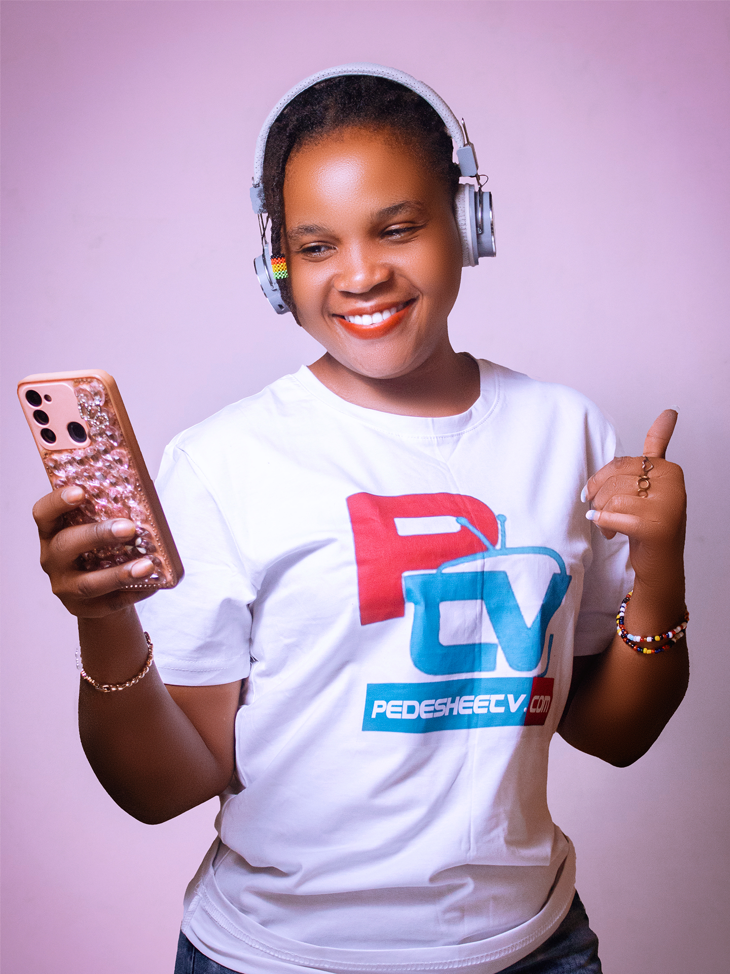 Music Audio : Move Boy ft AntFaah & Basam – Pedeshee TV | Download
